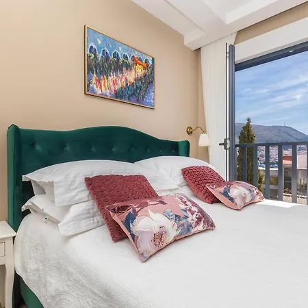 Апартаменты Three Musketeers *